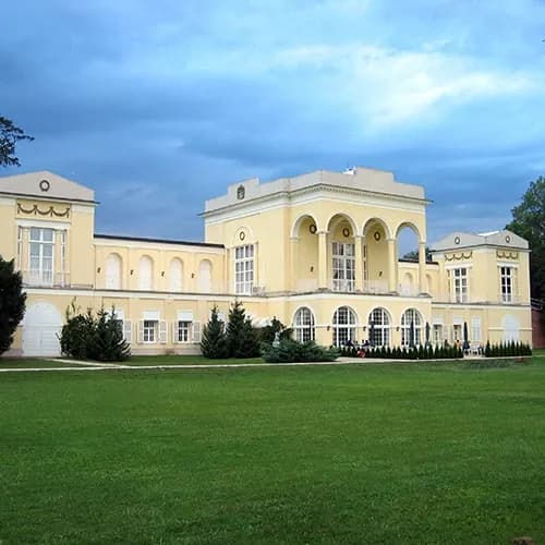 pobocka-hlohovec.webp